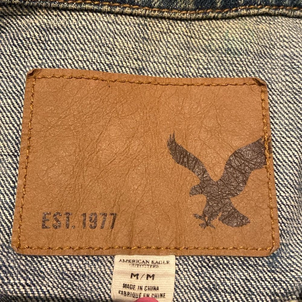 American Eagle Women’s Denim Jacket size medium - Picture 2 of 6